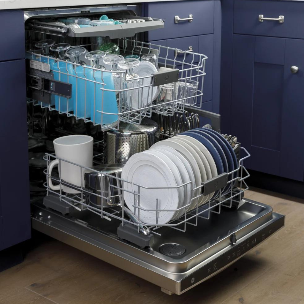 24 In Top Control with Stainless Steel Interior Dishwasher with Sanitize Cycle & Dry Boost with Fan Assist